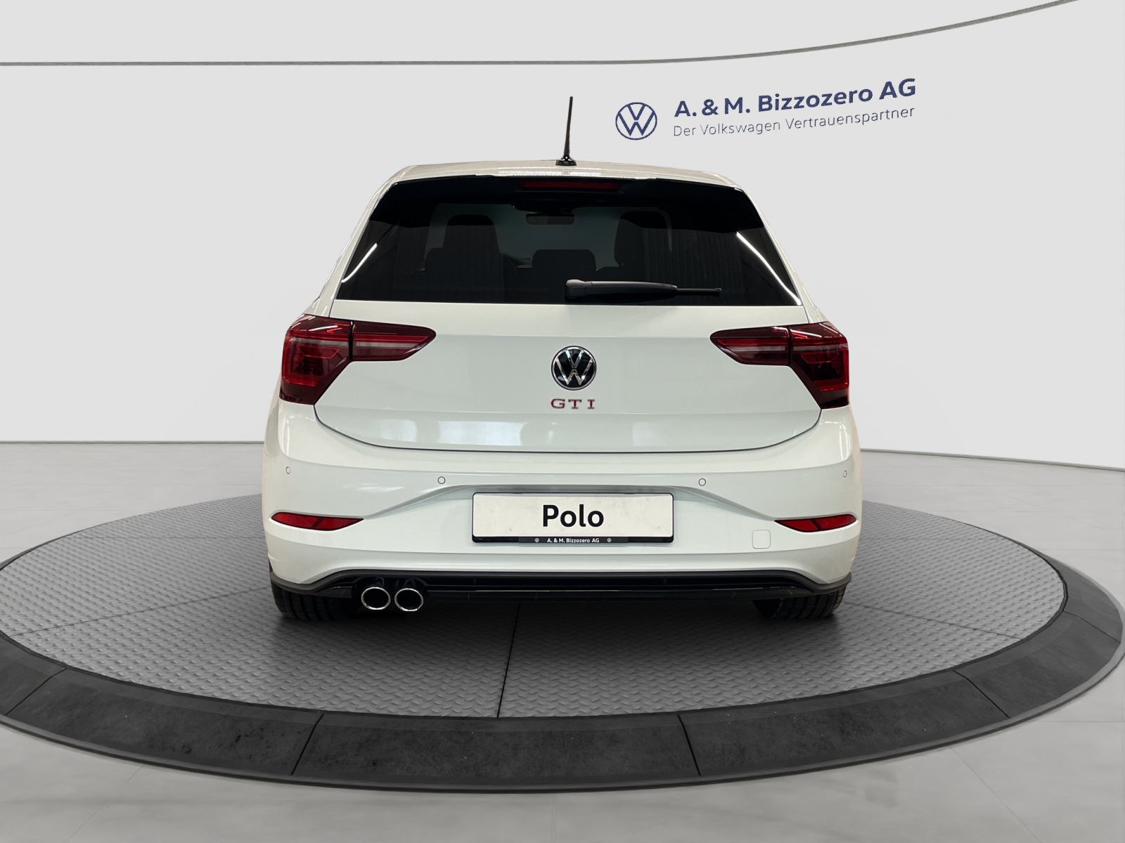 VW Polo 2.0 TSI GTI DSG-image-3