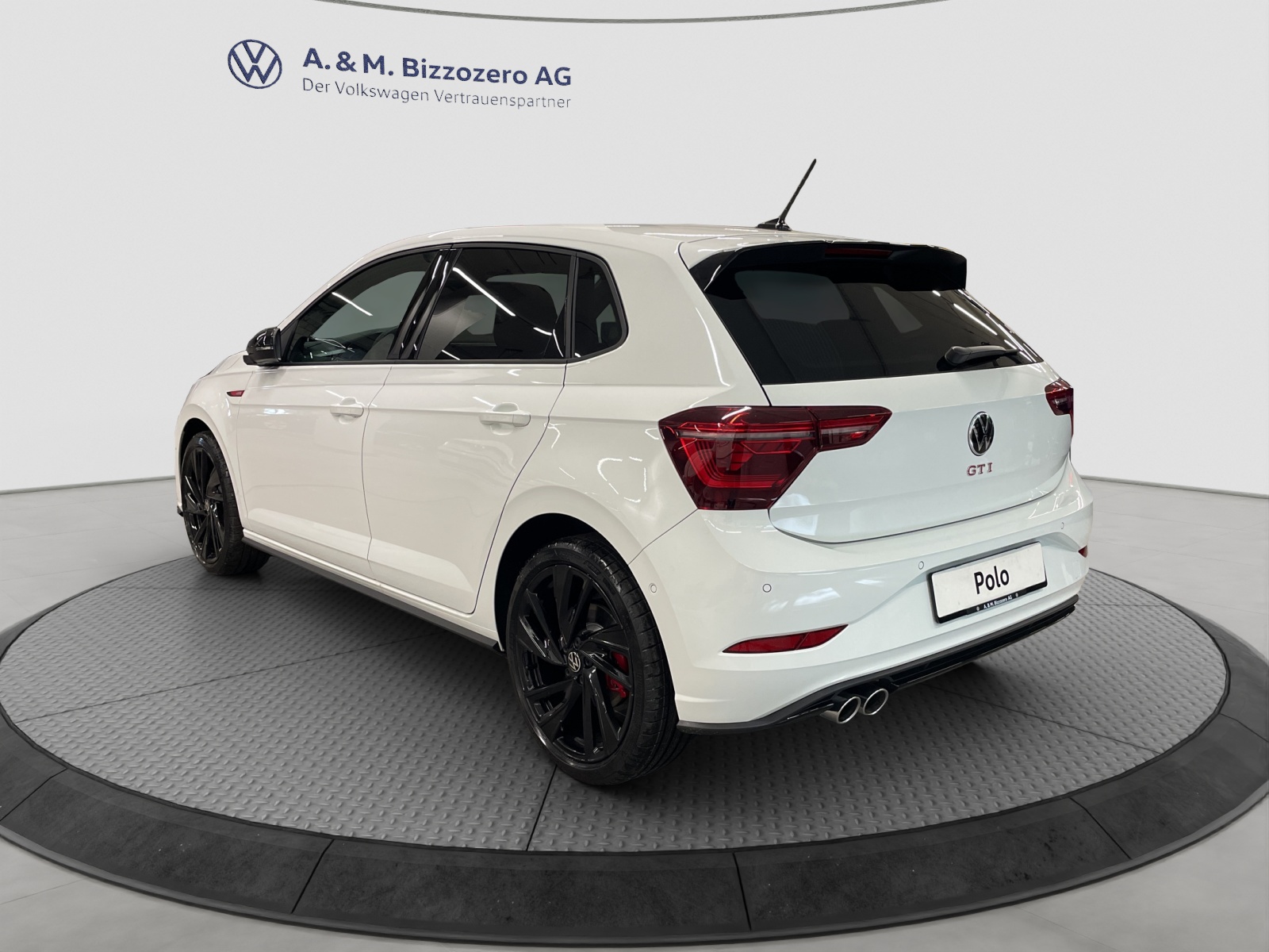 VW Polo 2.0 TSI GTI DSG-image-2