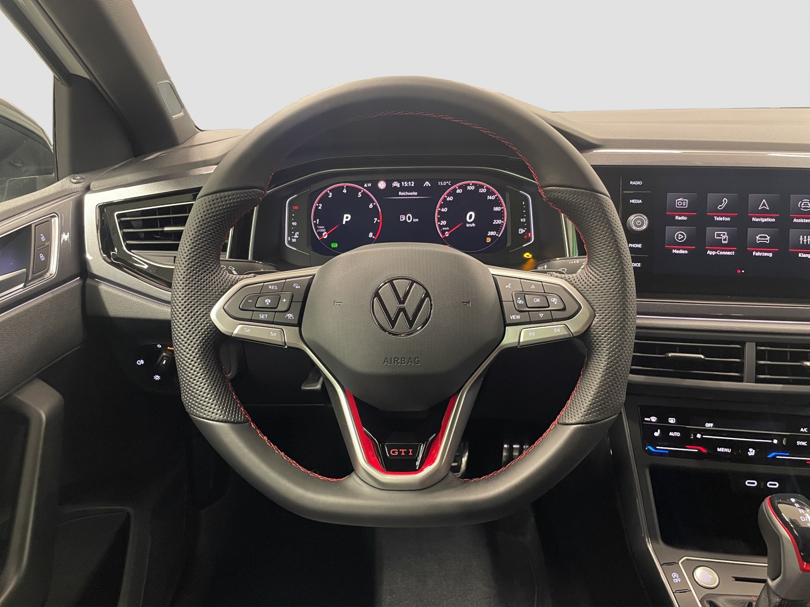 VW Polo 2.0 TSI GTI DSG-image-9