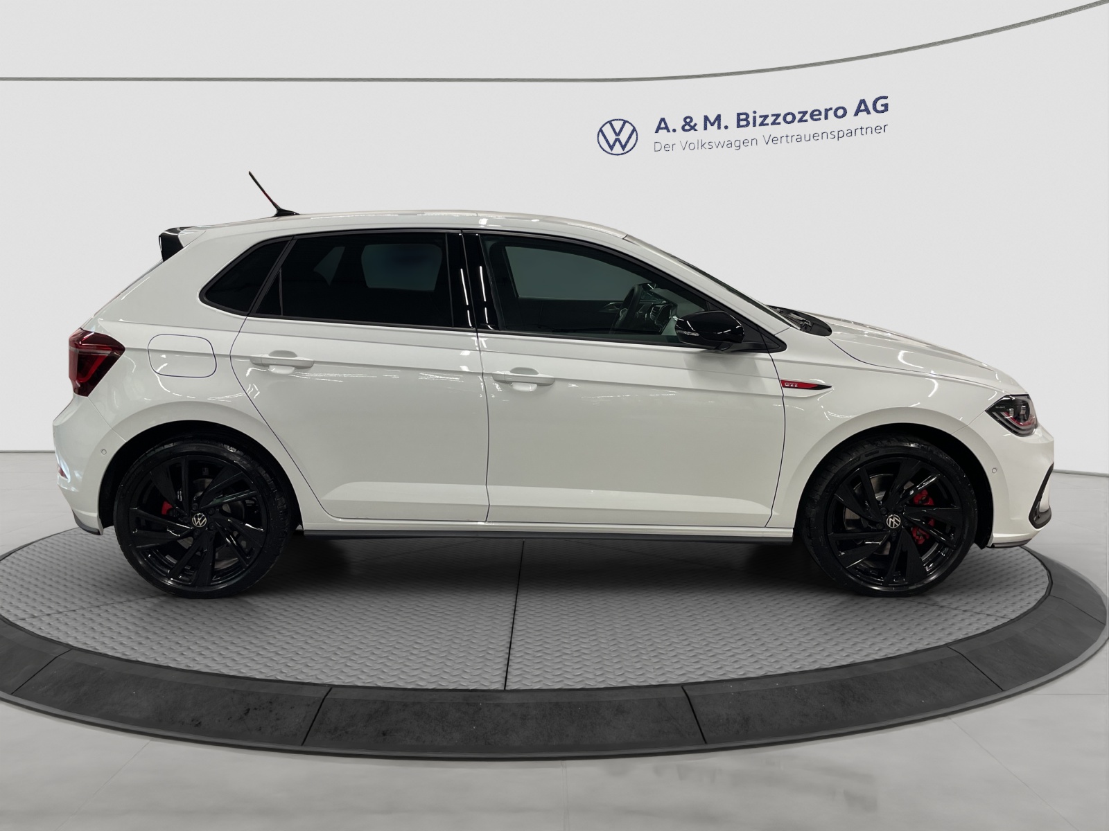 VW Polo 2.0 TSI GTI DSG-image-5
