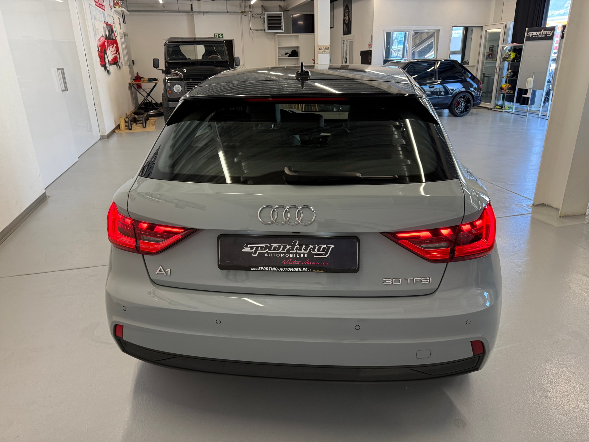AUDI A1 Sportback 30 TFSI S Line S-tronic CH Auto-image-9