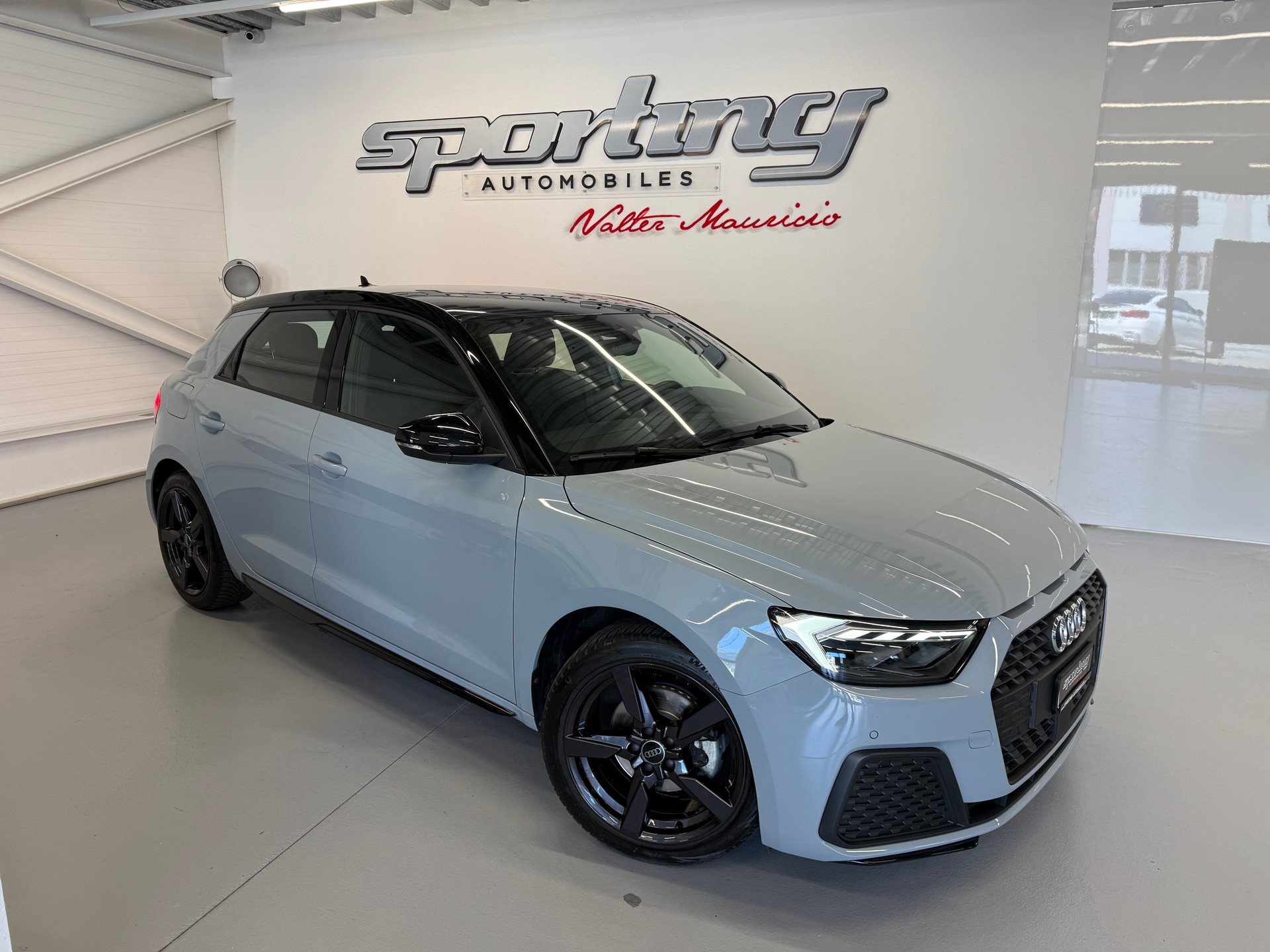 AUDI A1 Sportback 30 TFSI S Line S-tronic CH Auto-image-1