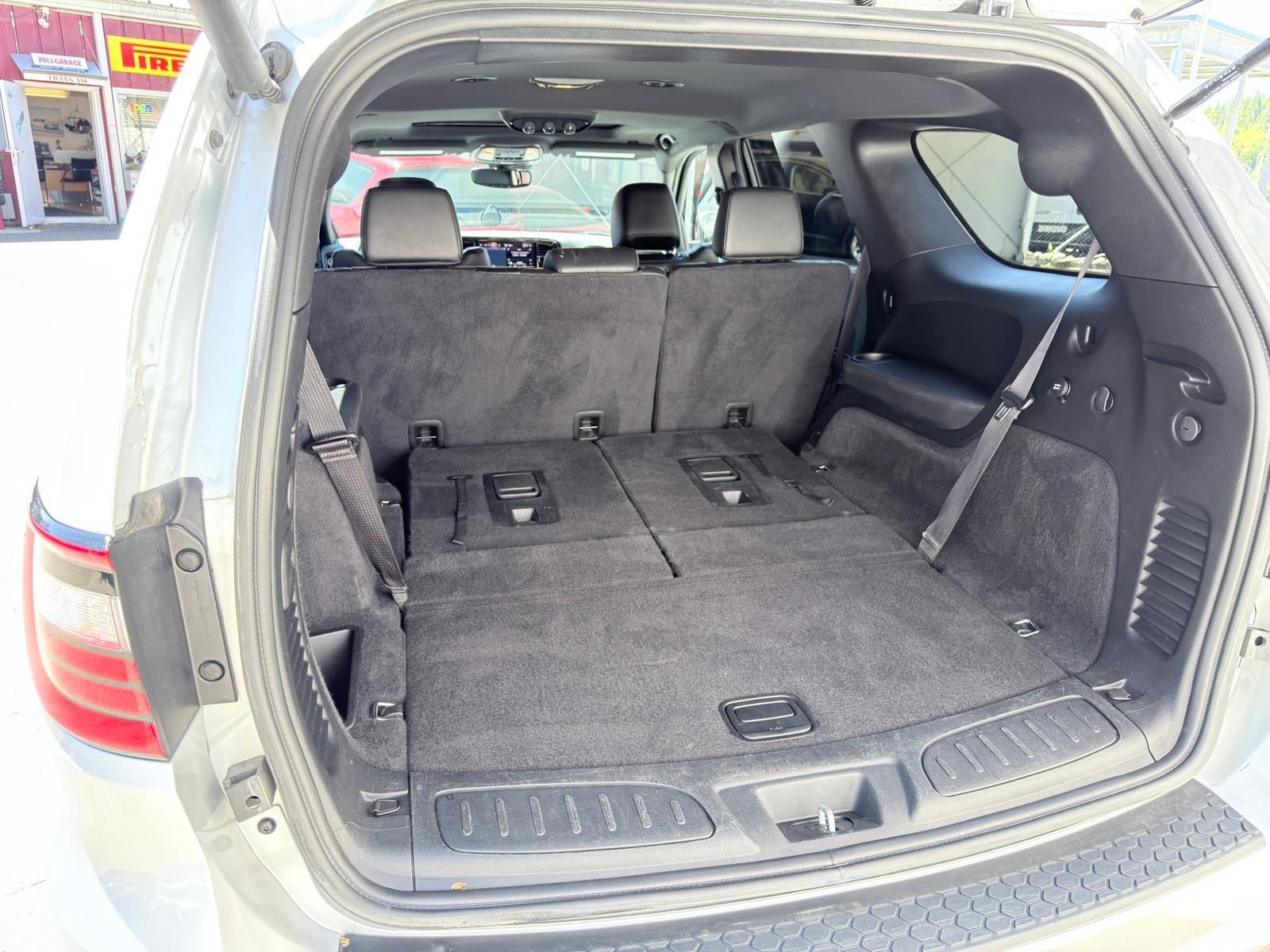 DODGE DURANGO 5.7 HEMI V8 7 Plätzer 4x4-image-16