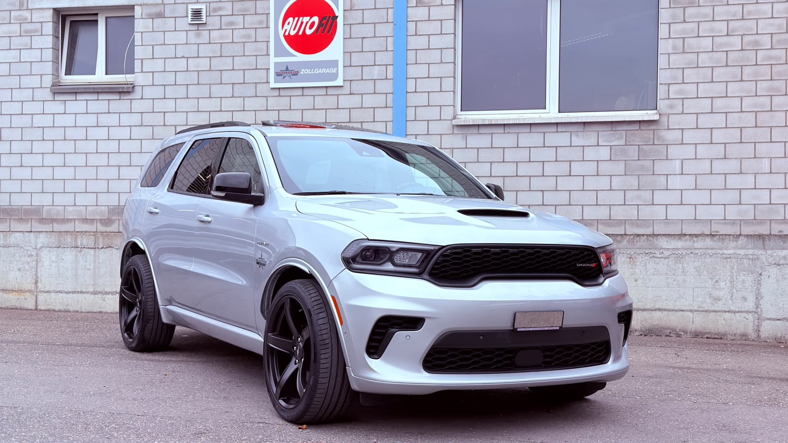 DODGE DURANGO 5.7 HEMI V8 7 Plätzer 4x4