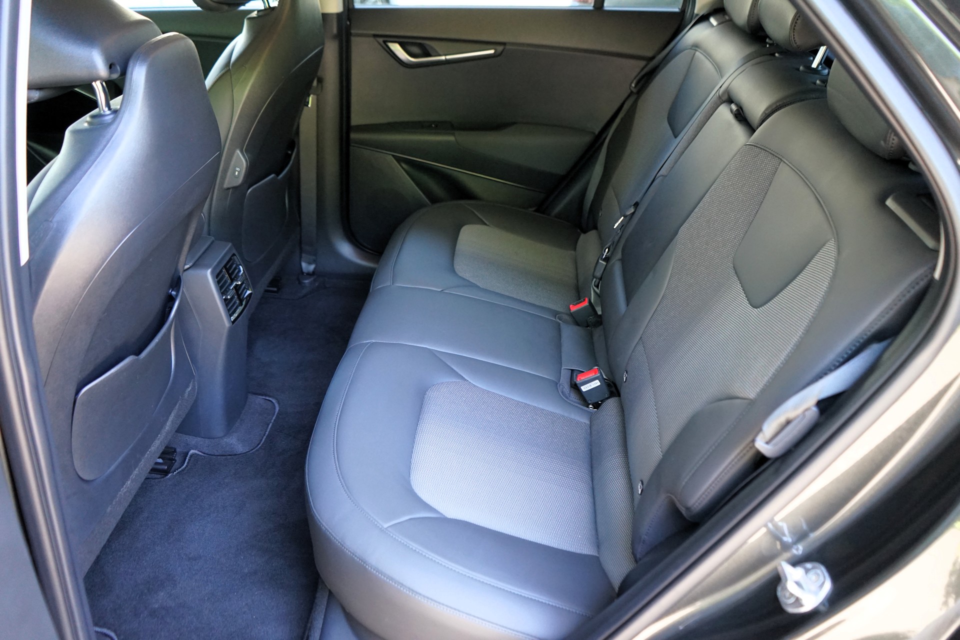 KIA Niro EV 64,8 kWh Power Edition-image-5