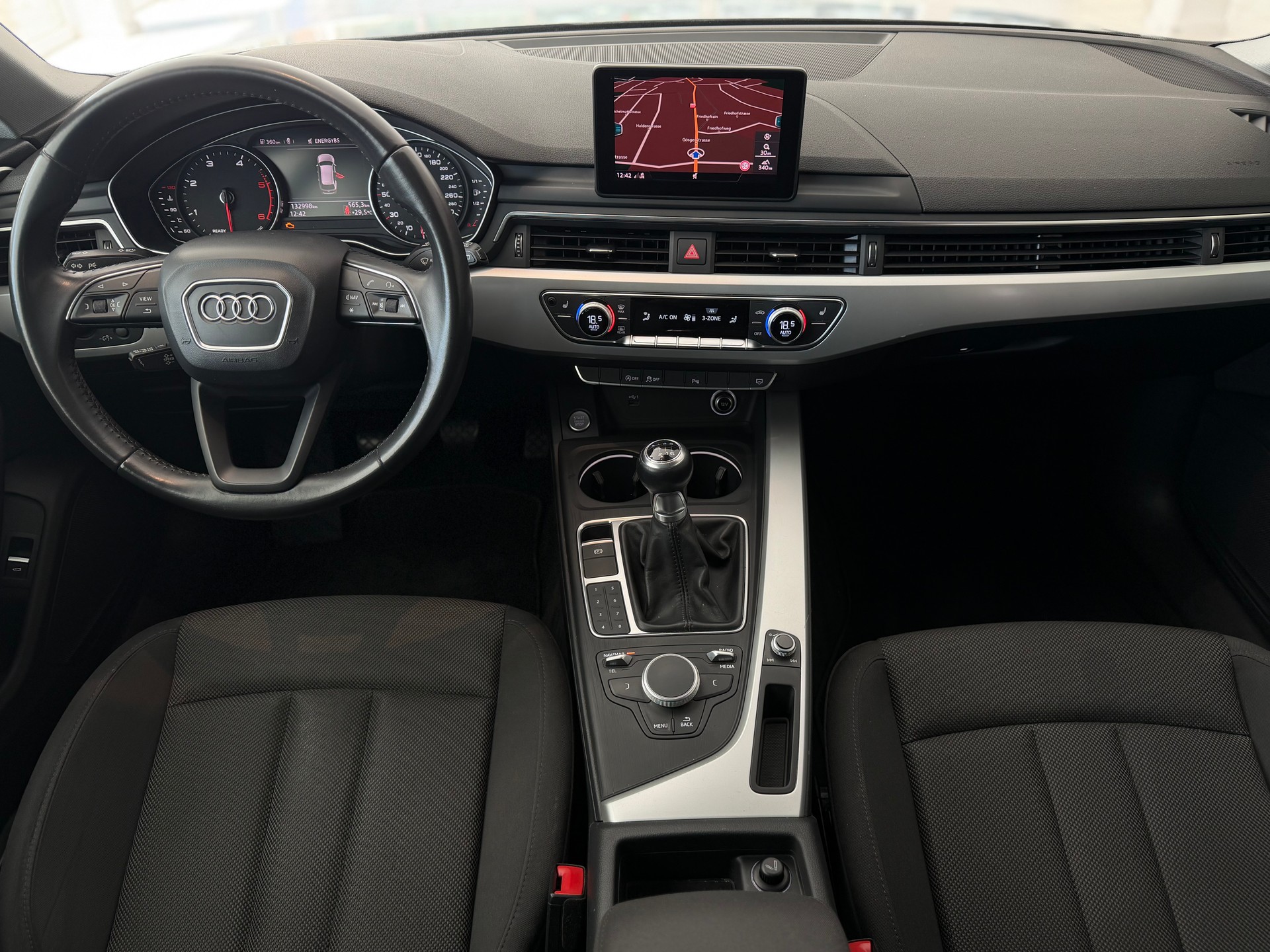 AUDI A4 Avant 2.0 TDI AHK. **Frisch ab MFK & Service**-image-13