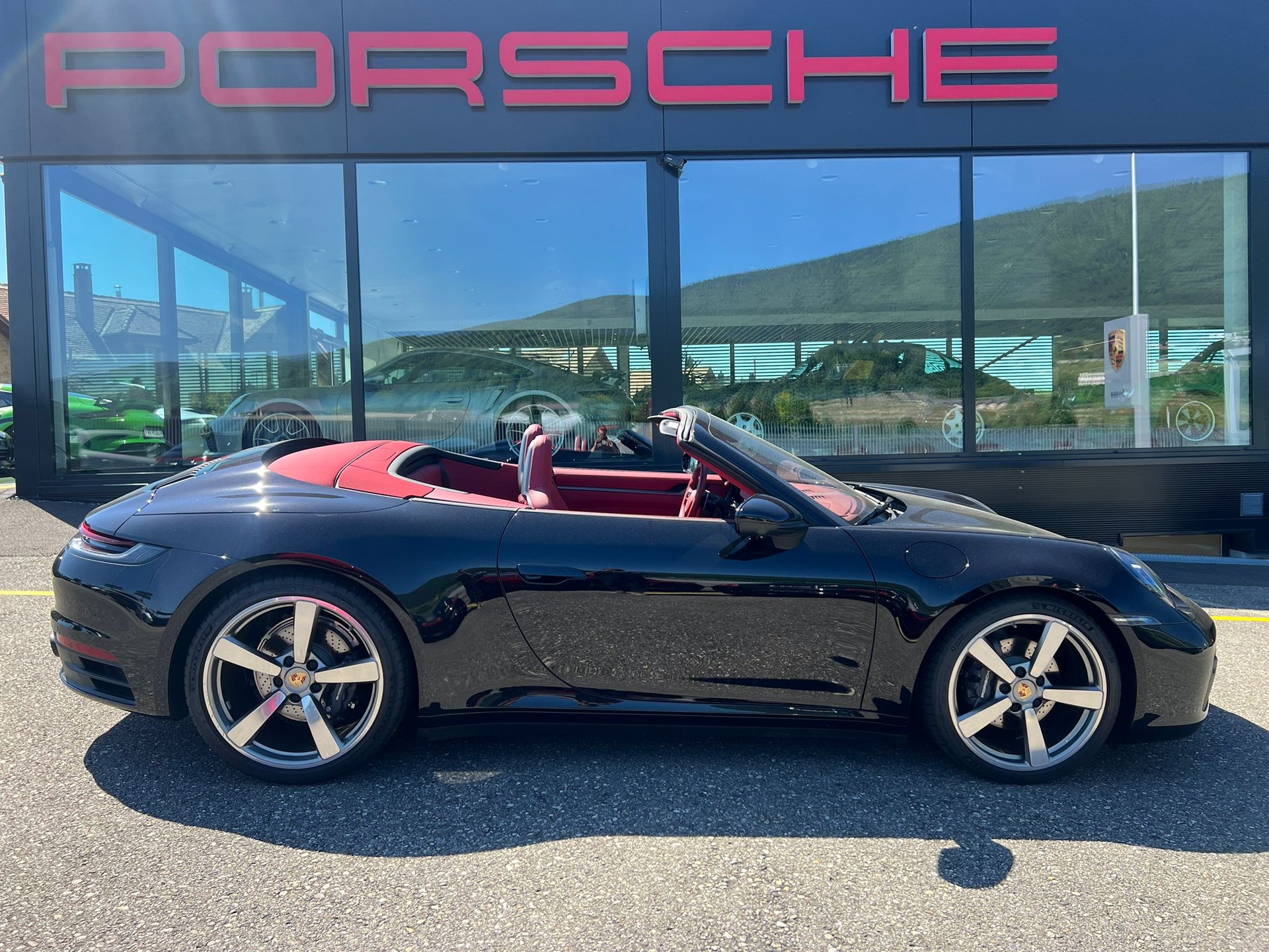 PORSCHE 911 Carrera Cabriolet PDK-showroom-element-1