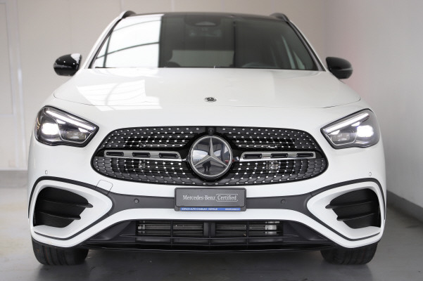 MERCEDES-BENZ GLA 220d 4Matic 8G-DCT-image-4