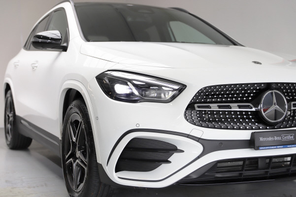 MERCEDES-BENZ GLA 220d 4Matic 8G-DCT-image-1
