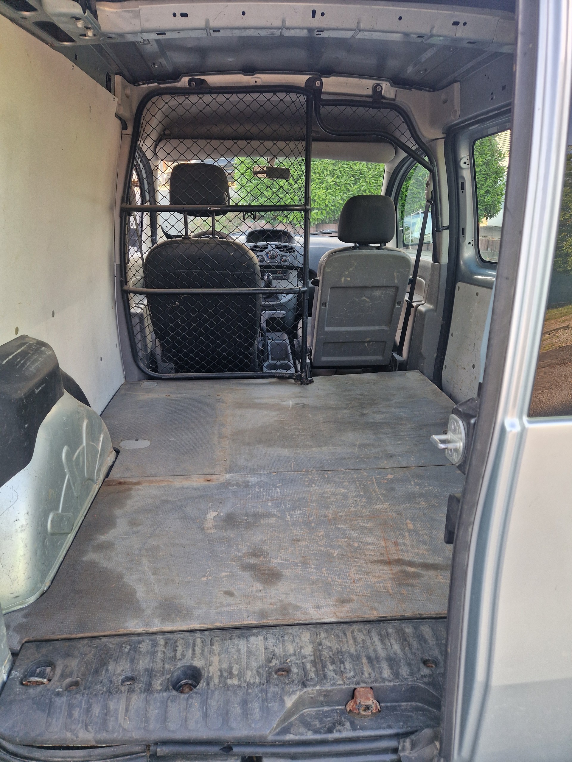 RENAULT Kangoo dCi 85 Business-image-8