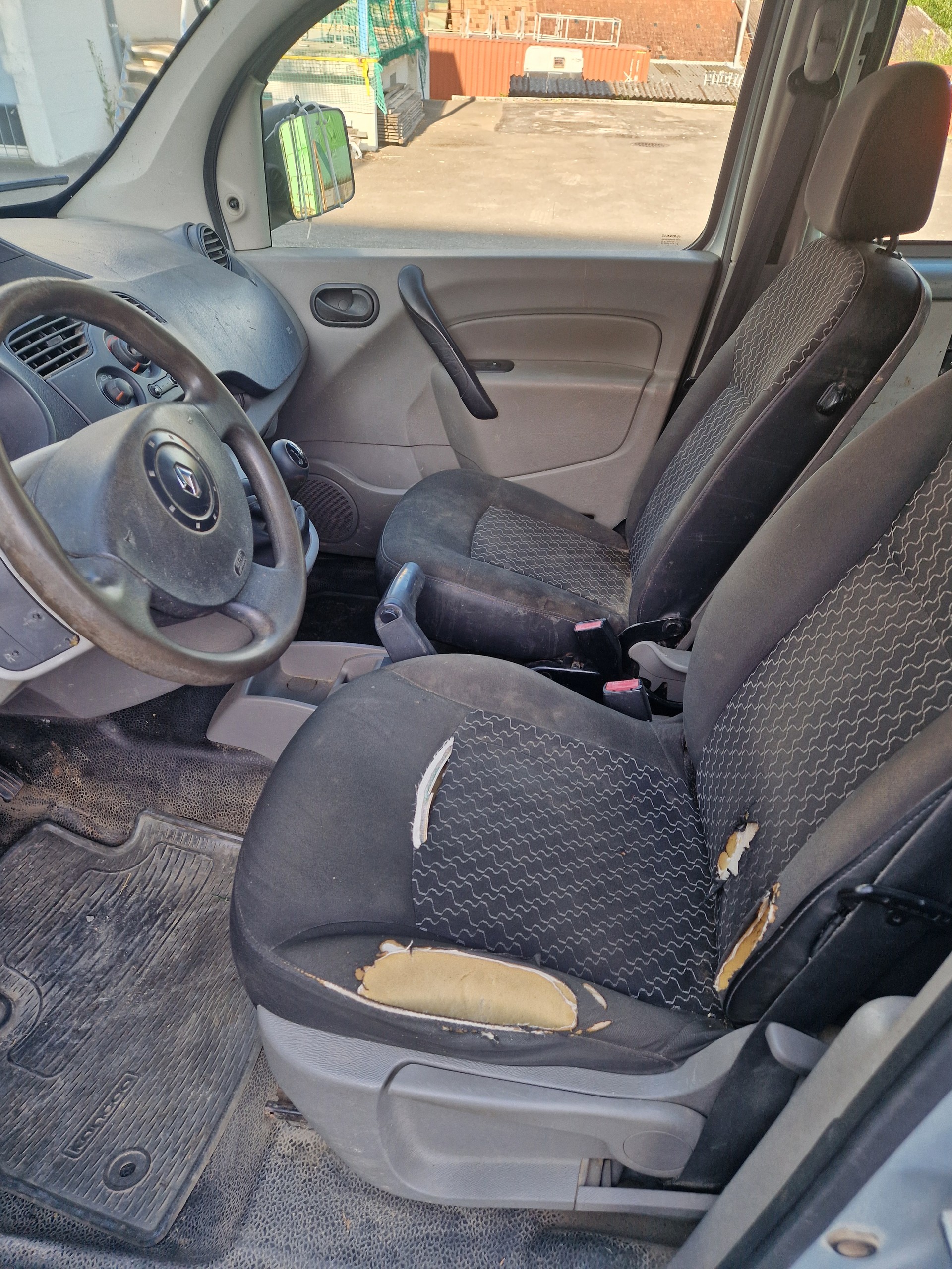RENAULT Kangoo dCi 85 Business-image-10