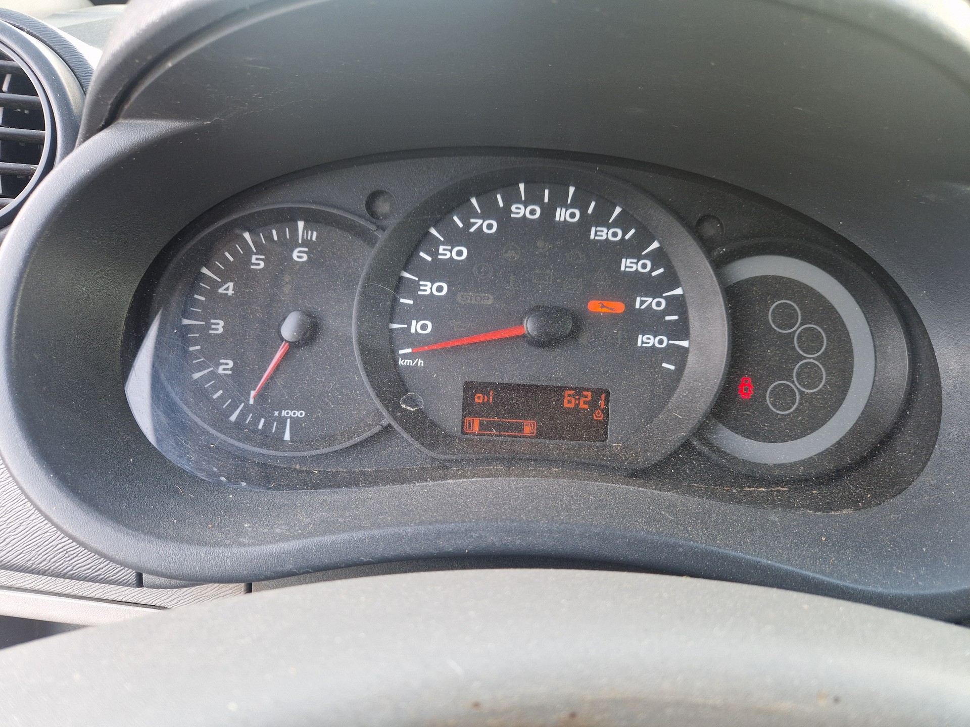 RENAULT Kangoo dCi 85 Business-image-9