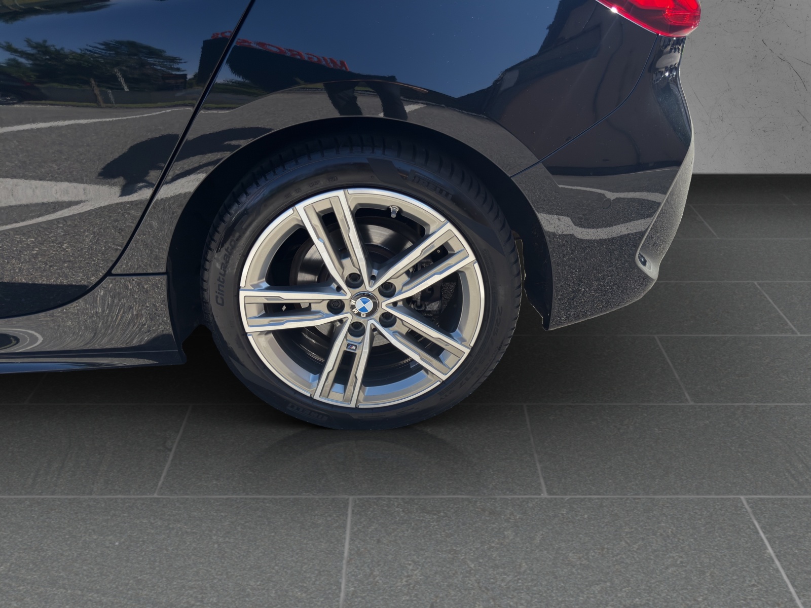 BMW 118i M Sport Steptronic-image-11