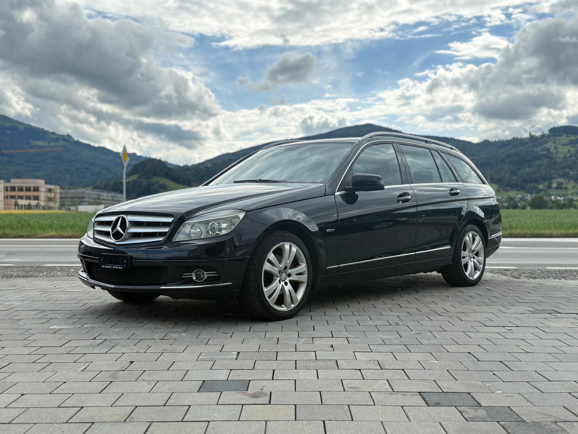 MERCEDES-BENZ C 220 CDI BlueEfficiency Avantgarde Automatic-image-0