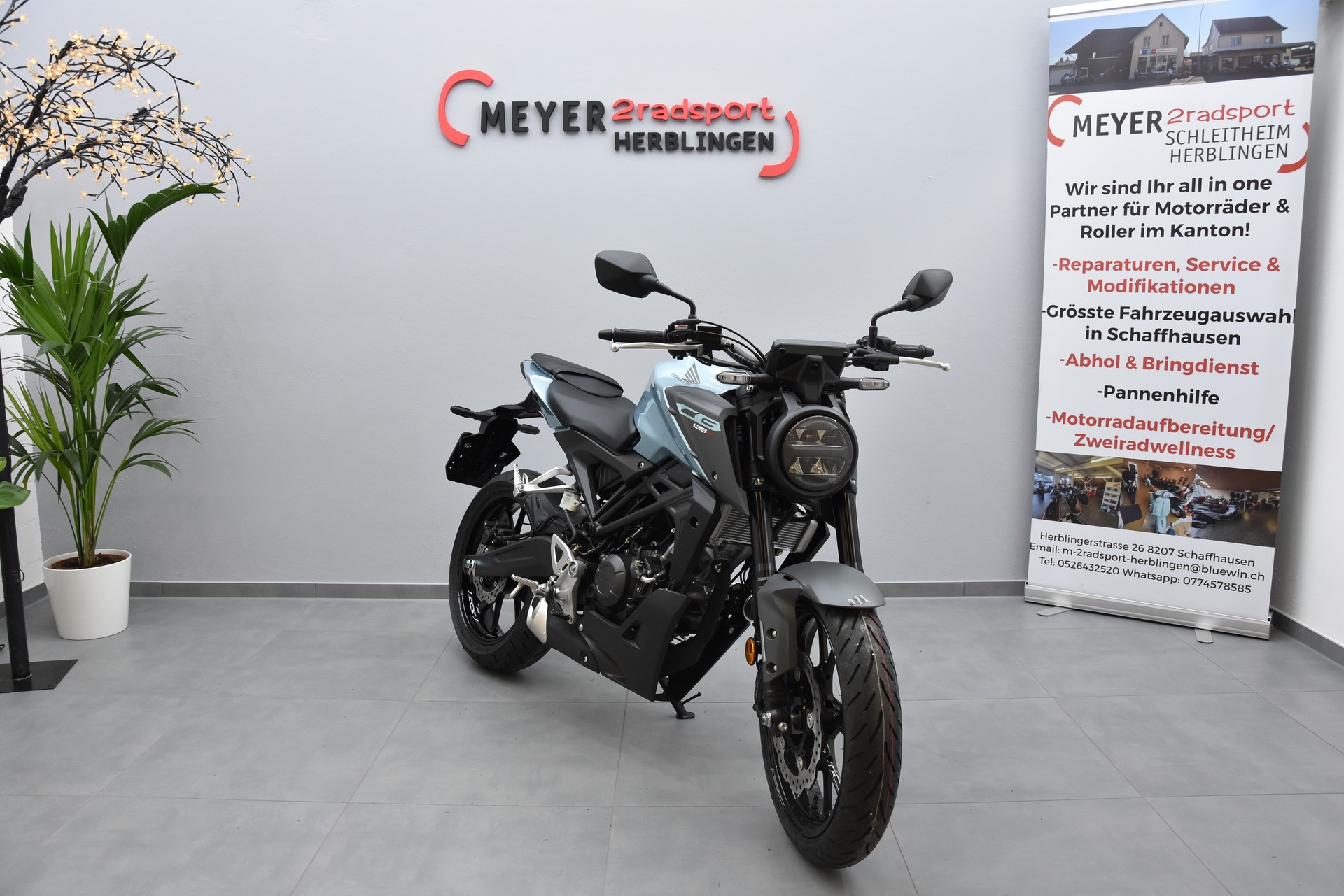 HONDA CB 125 R-showroom-element-1