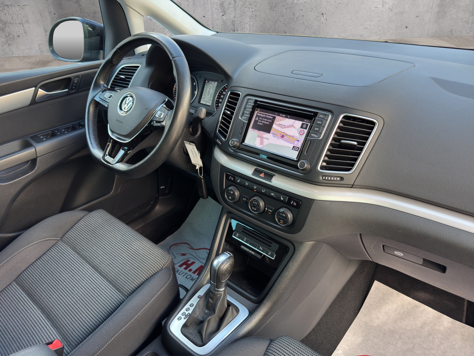 VW Sharan 2.0 TDI BMT Comfortline DSG-image-12