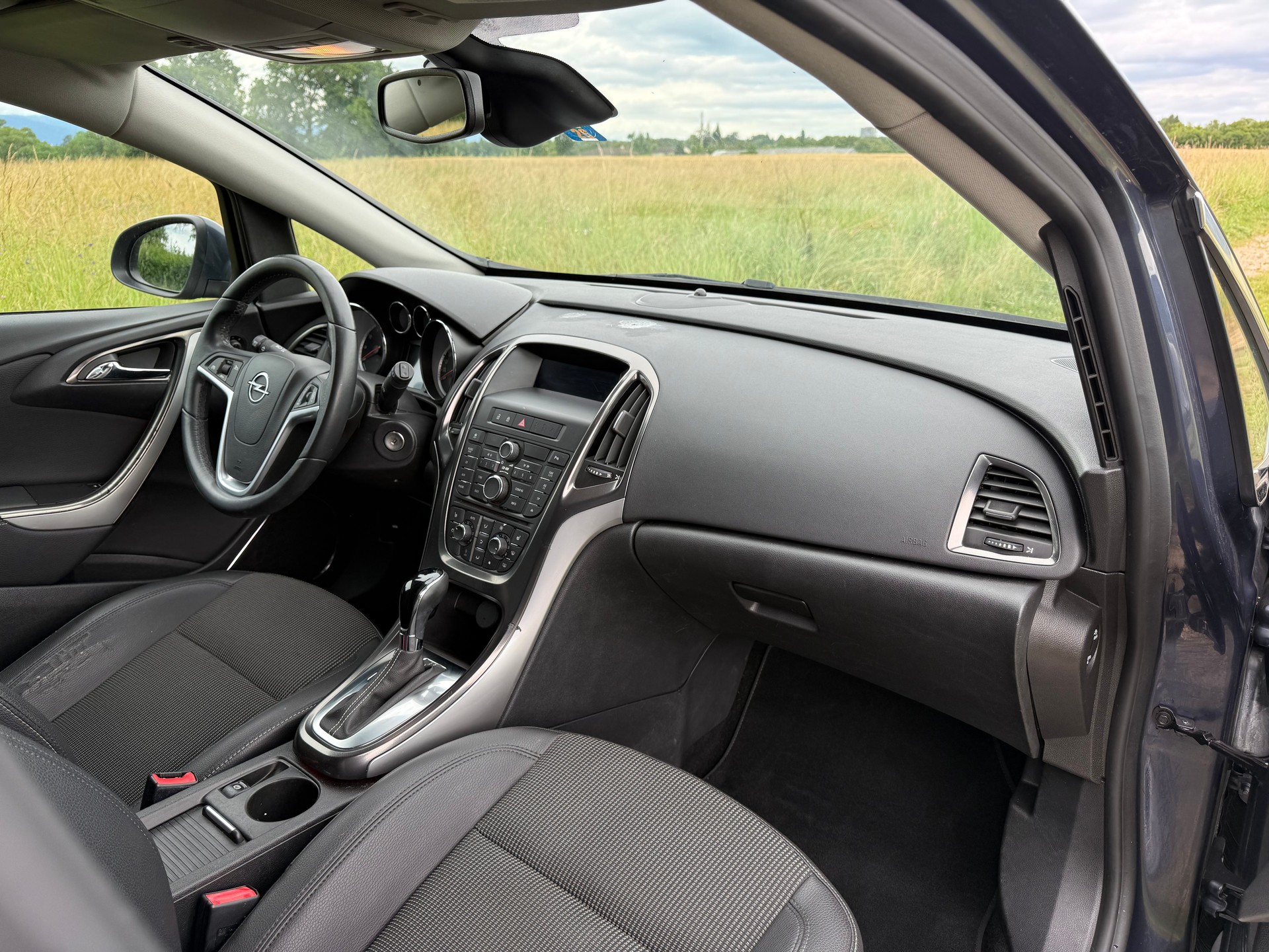 OPEL Astra 1.6i 16V Turbo Sport Automatic-image-10
