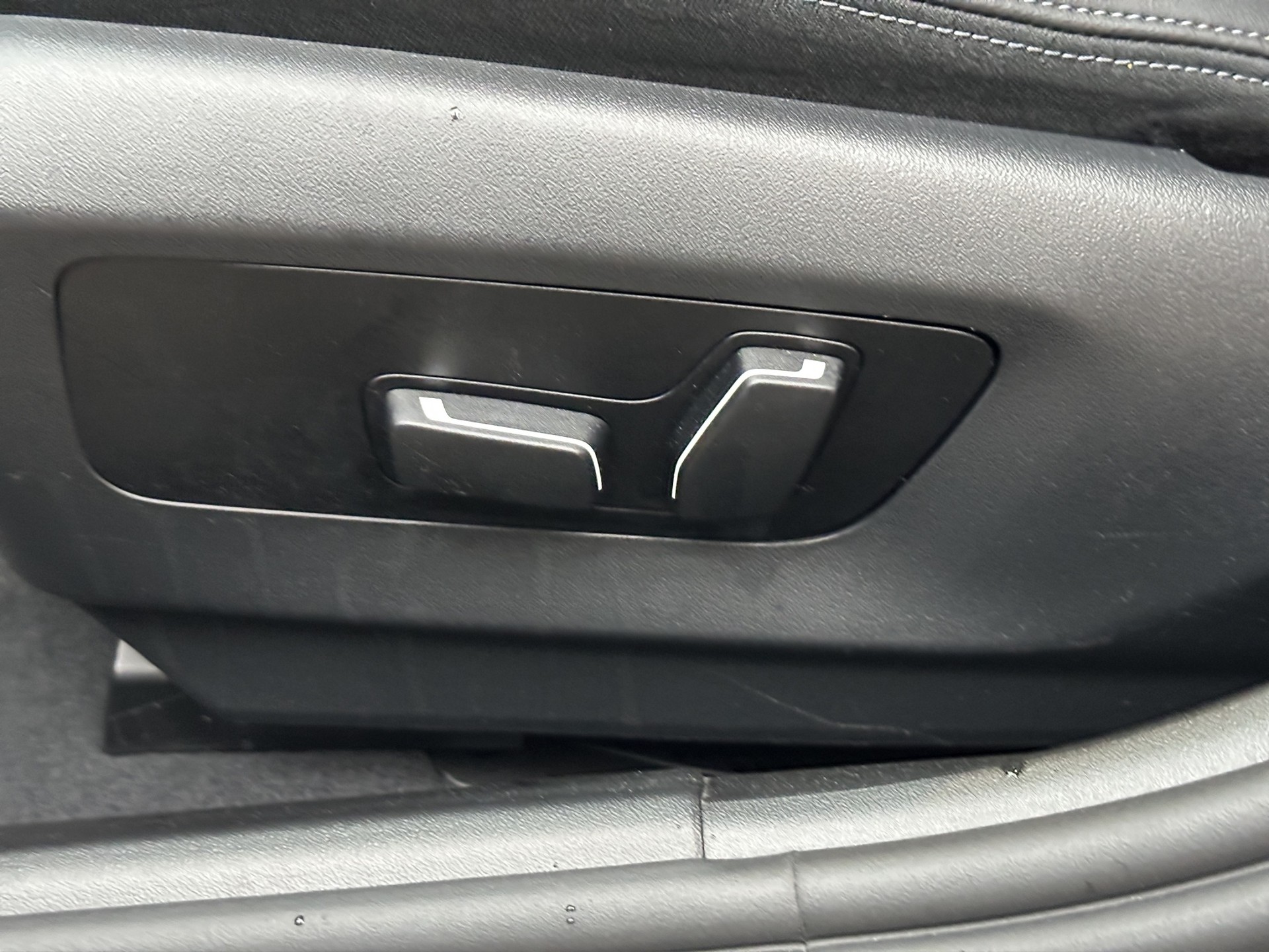 BMW 520i 48V M Sport Pro Steptronic-image-9