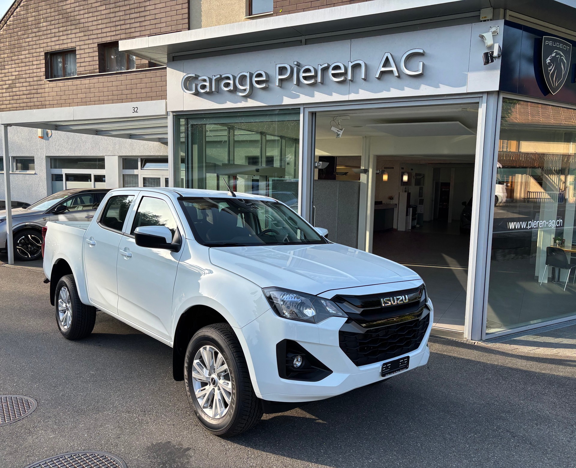 ISUZU D-MAX 1.9 CrewCab N60BB+ 4x4-image-0