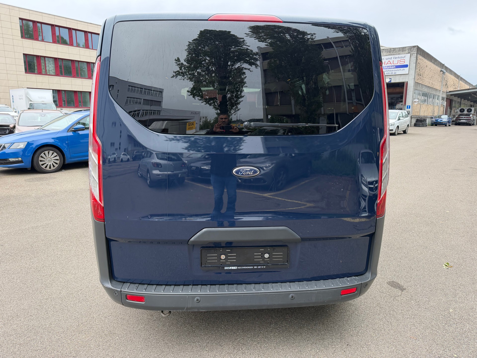 FORD Transit Custom 310 L2H1 Trend SelectShift A-image-6