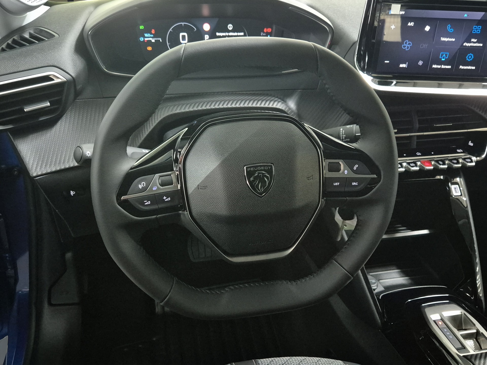 PEUGEOT 208 1.2 Hybrid Allure-image-9