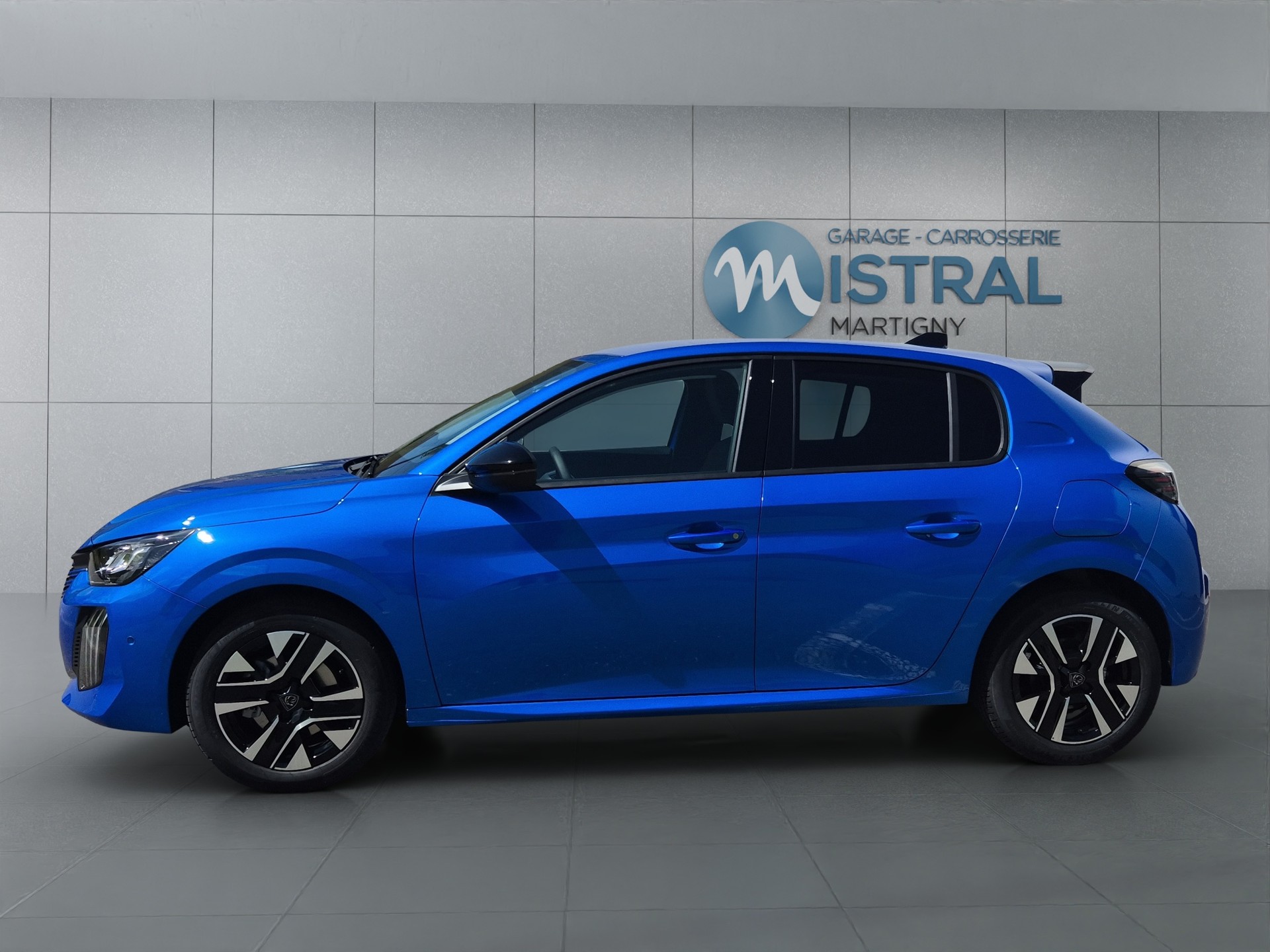 PEUGEOT 208 1.2 Hybrid Allure-image-2