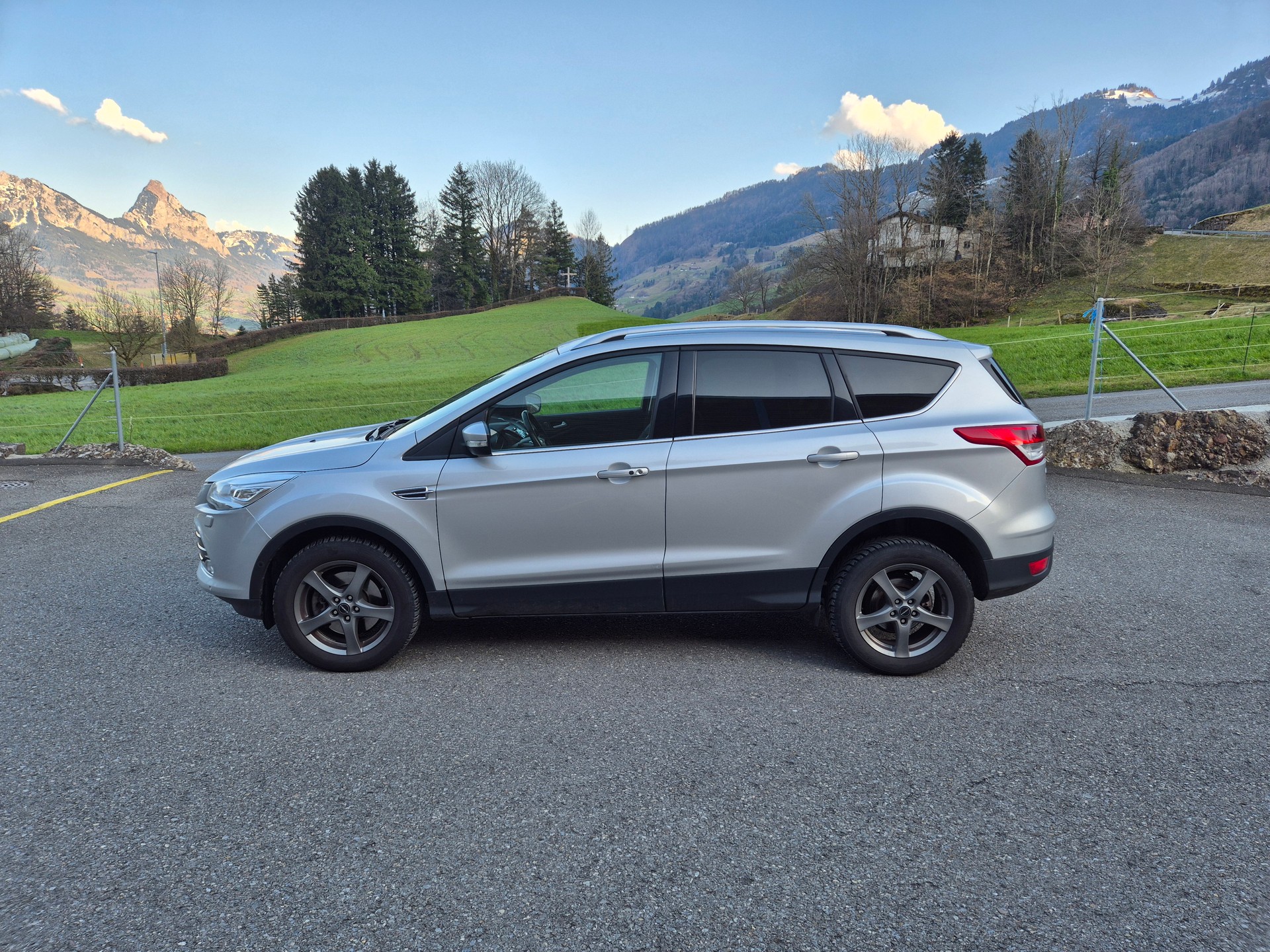 FORD Kuga 2.0 TDCi Titanium 4WD PowerShift-image-1