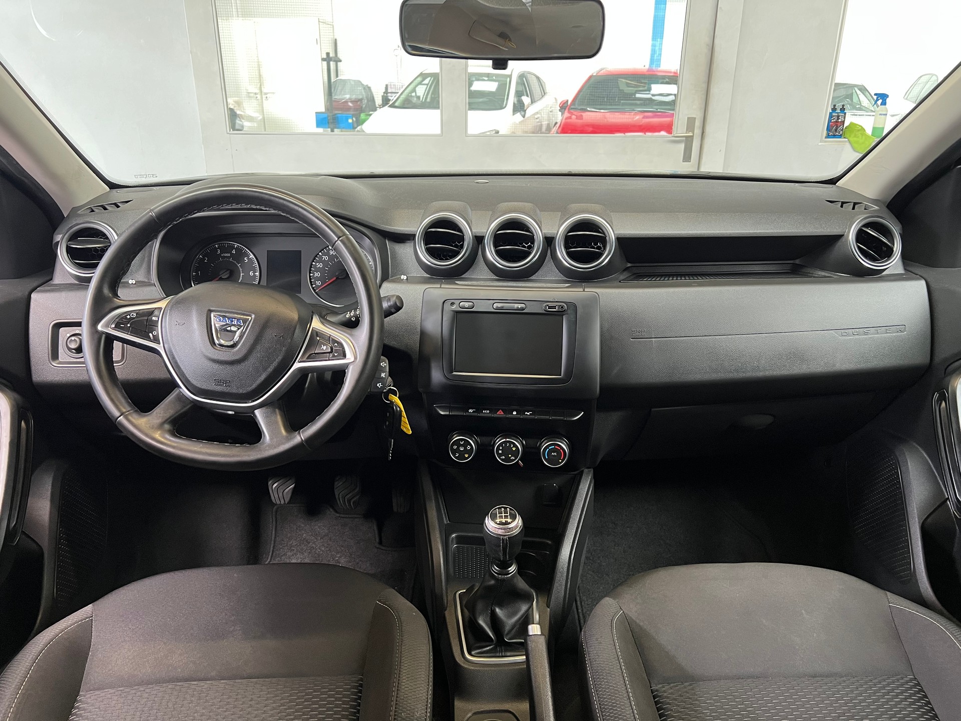 DACIA Duster SCe 115 Comfort 4x2-image-4