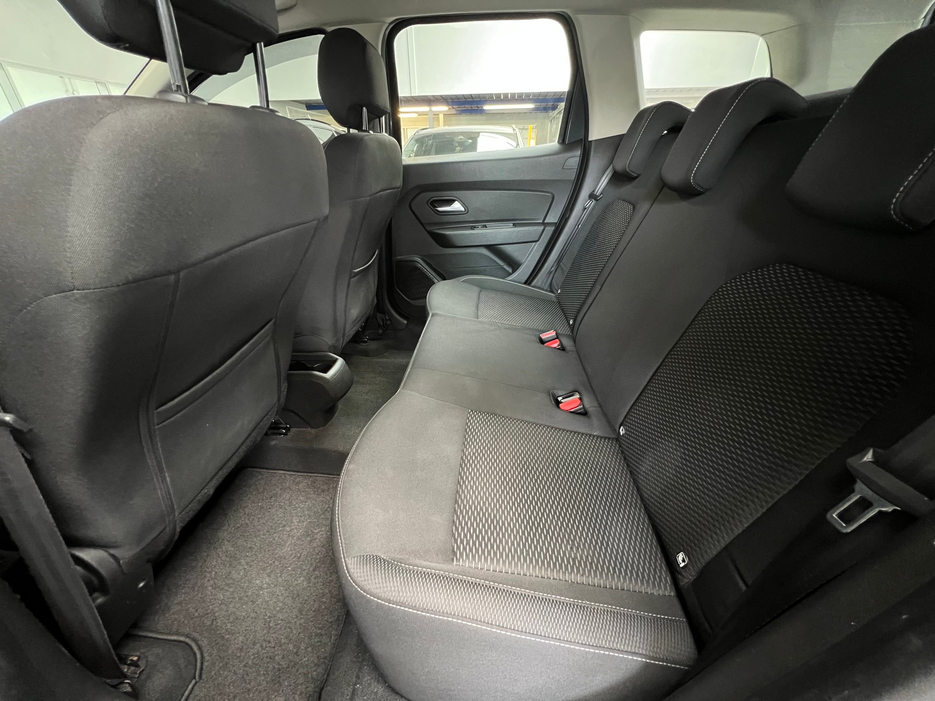 DACIA Duster SCe 115 Comfort 4x2-image-9