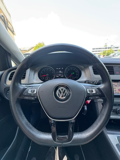VW Golf Variant 1.4 TSI 65th Edition DSG-image-10