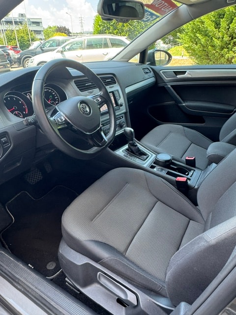 VW Golf Variant 1.4 TSI 65th Edition DSG-image-13