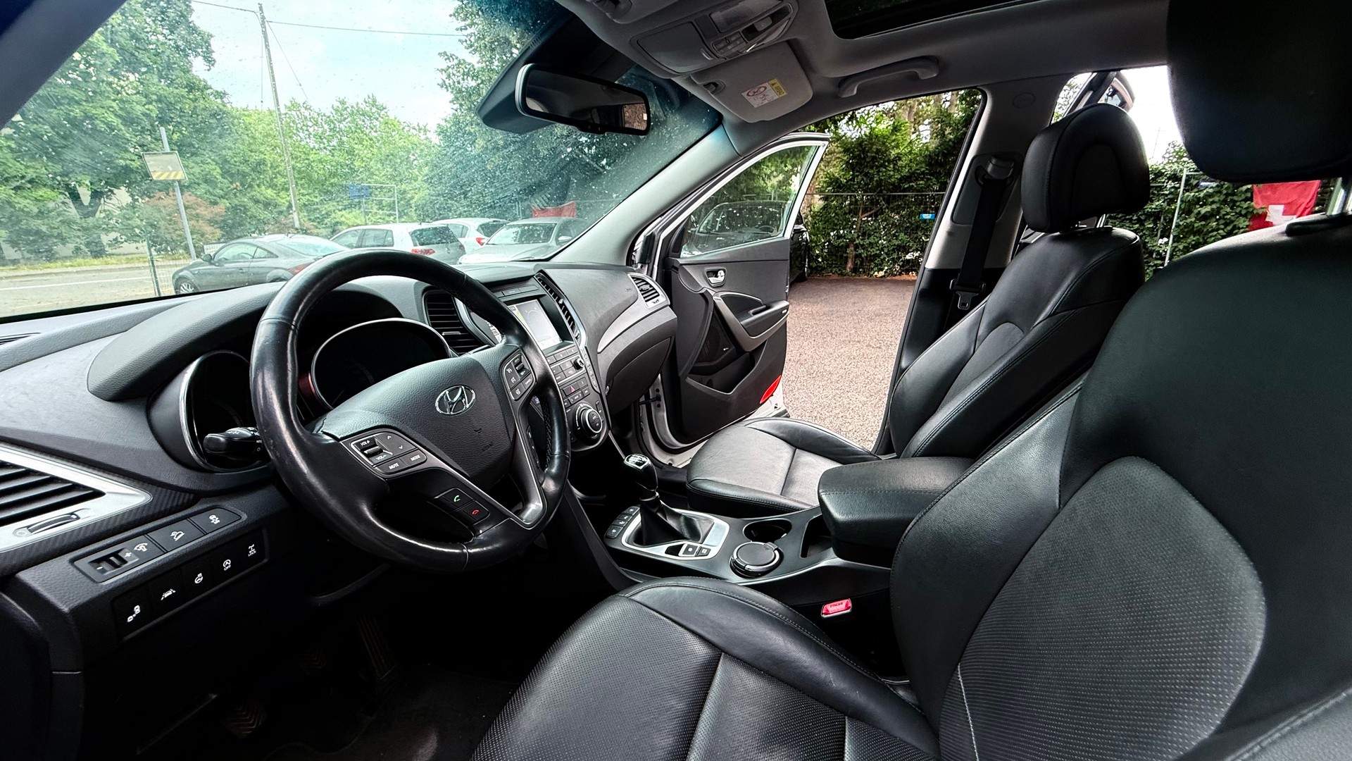HYUNDAI Santa Fe 2.2 CRDI Amplia 4WD-image-10