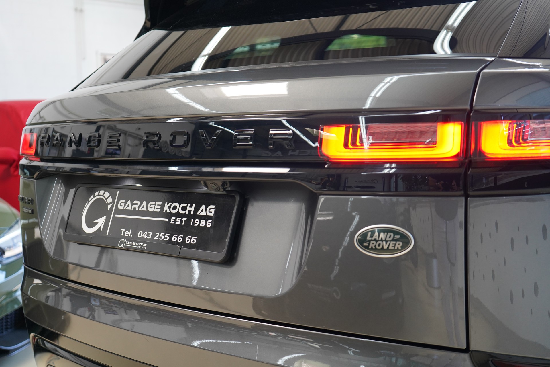LAND ROVER Range Rover Velar R-Dynamic P 380 HSE Automatic-image-9