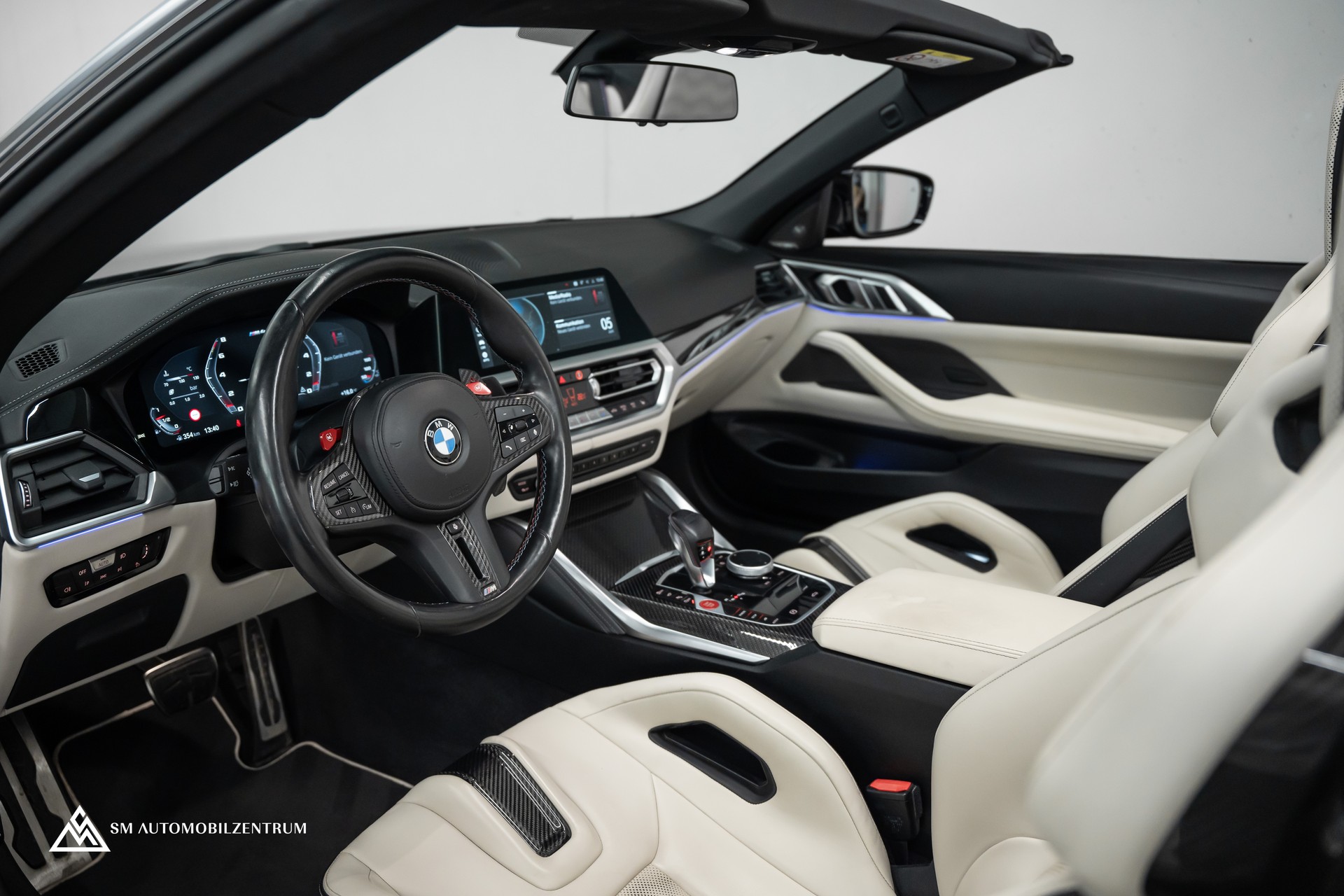 BMW M4 Competition xDrive Cabrio / Carbon / Schalensitze / Keramikbremsen-image-18