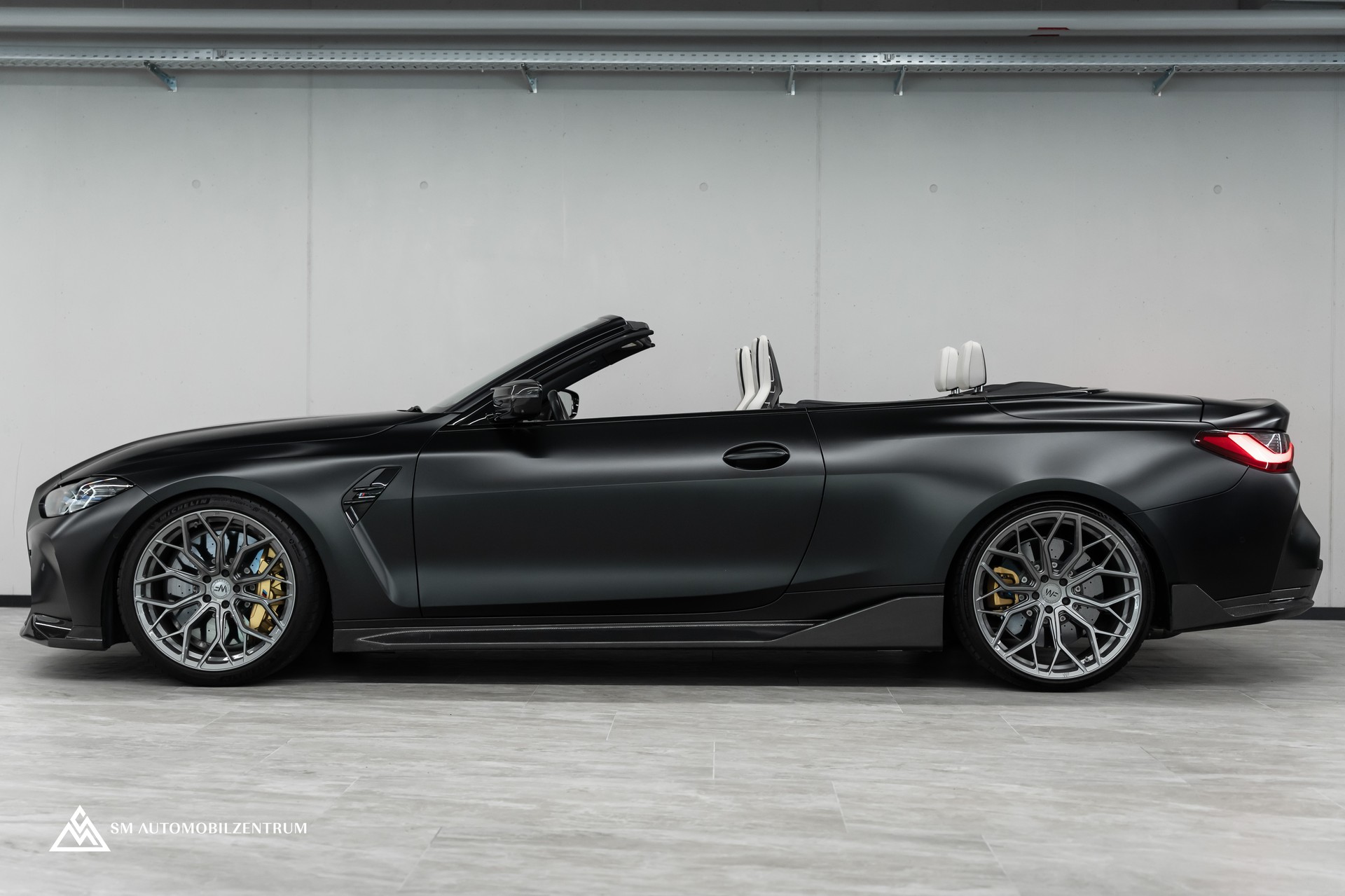 BMW M4 Competition xDrive Cabrio / Carbon / Schalensitze / Keramikbremsen-image-6