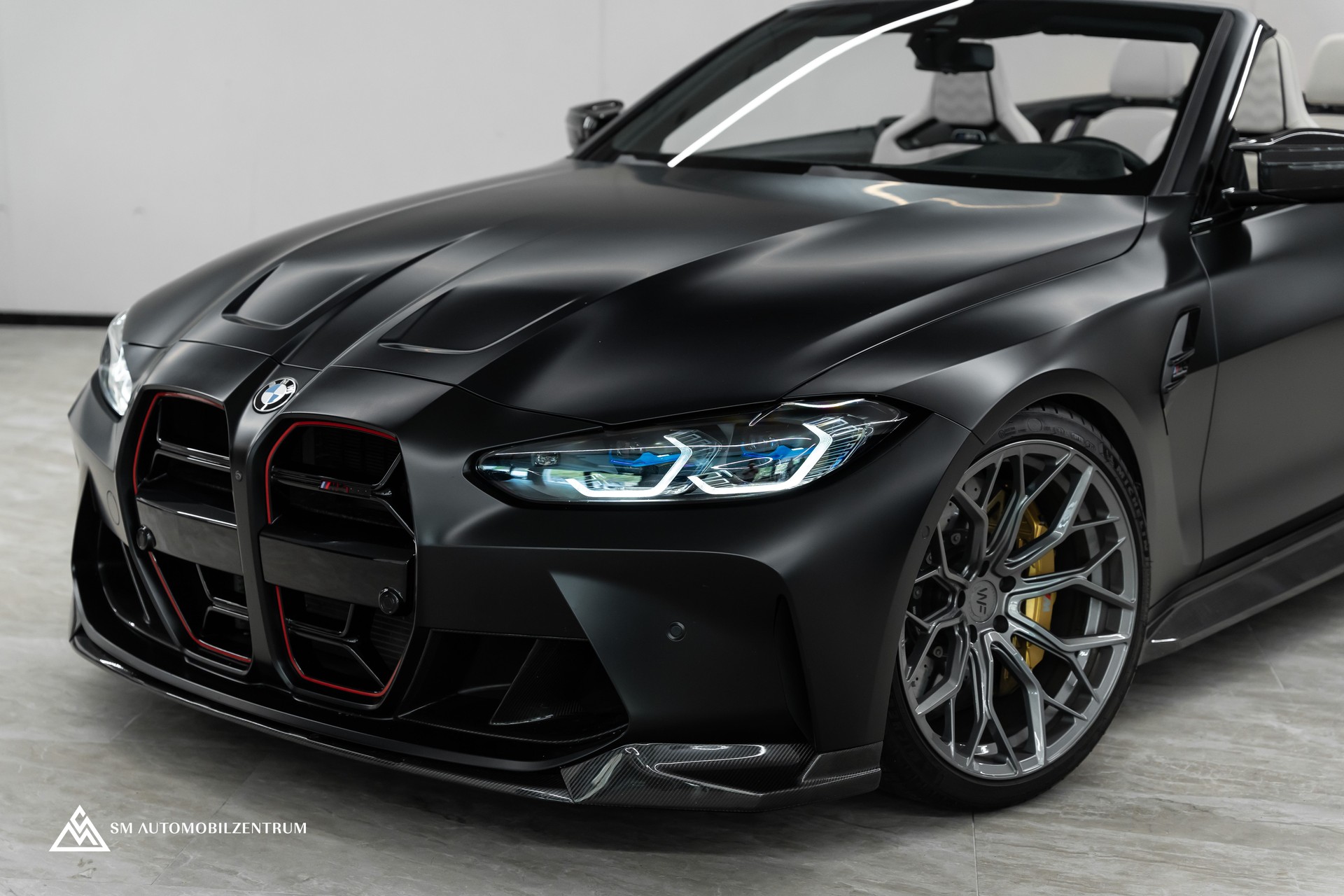 BMW M4 Competition xDrive Cabrio / Carbon / Schalensitze / Keramikbremsen-showroom-element-3