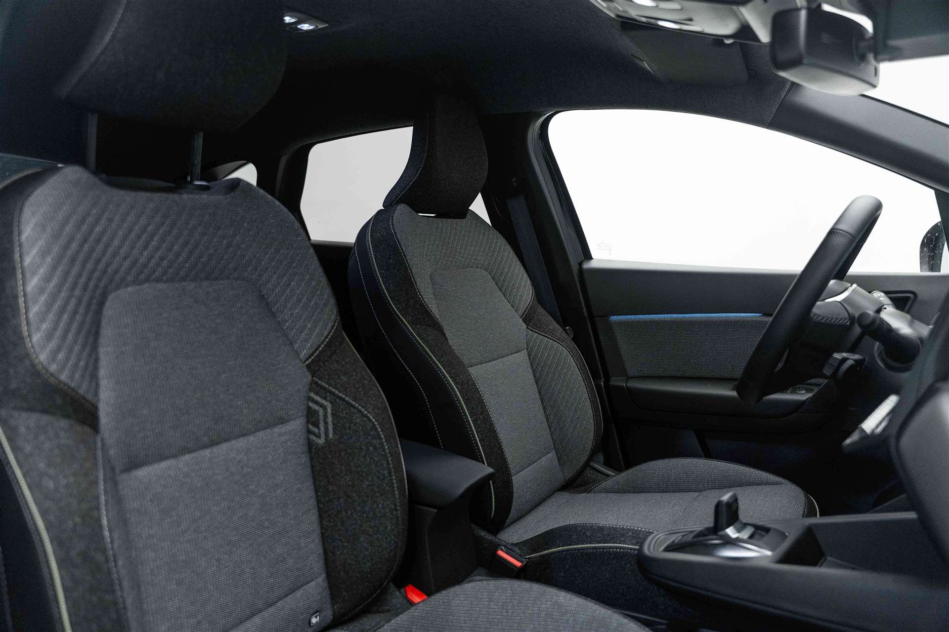 RENAULT Captur 1.8 E-Tech 160 Techno DHT-Automat-image-11