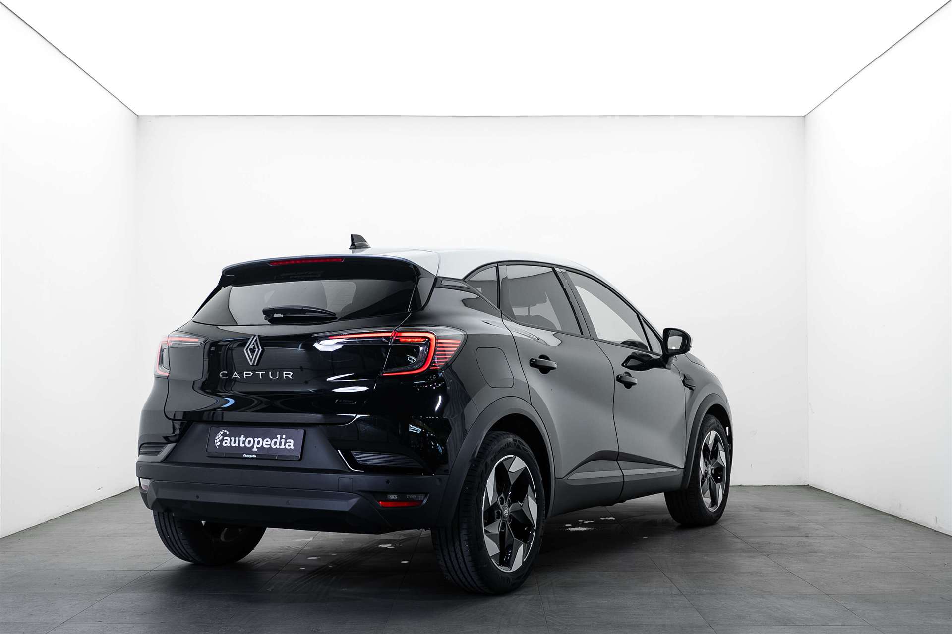 RENAULT Captur 1.8 E-Tech 160 Techno DHT-Automat-showroom-element-2