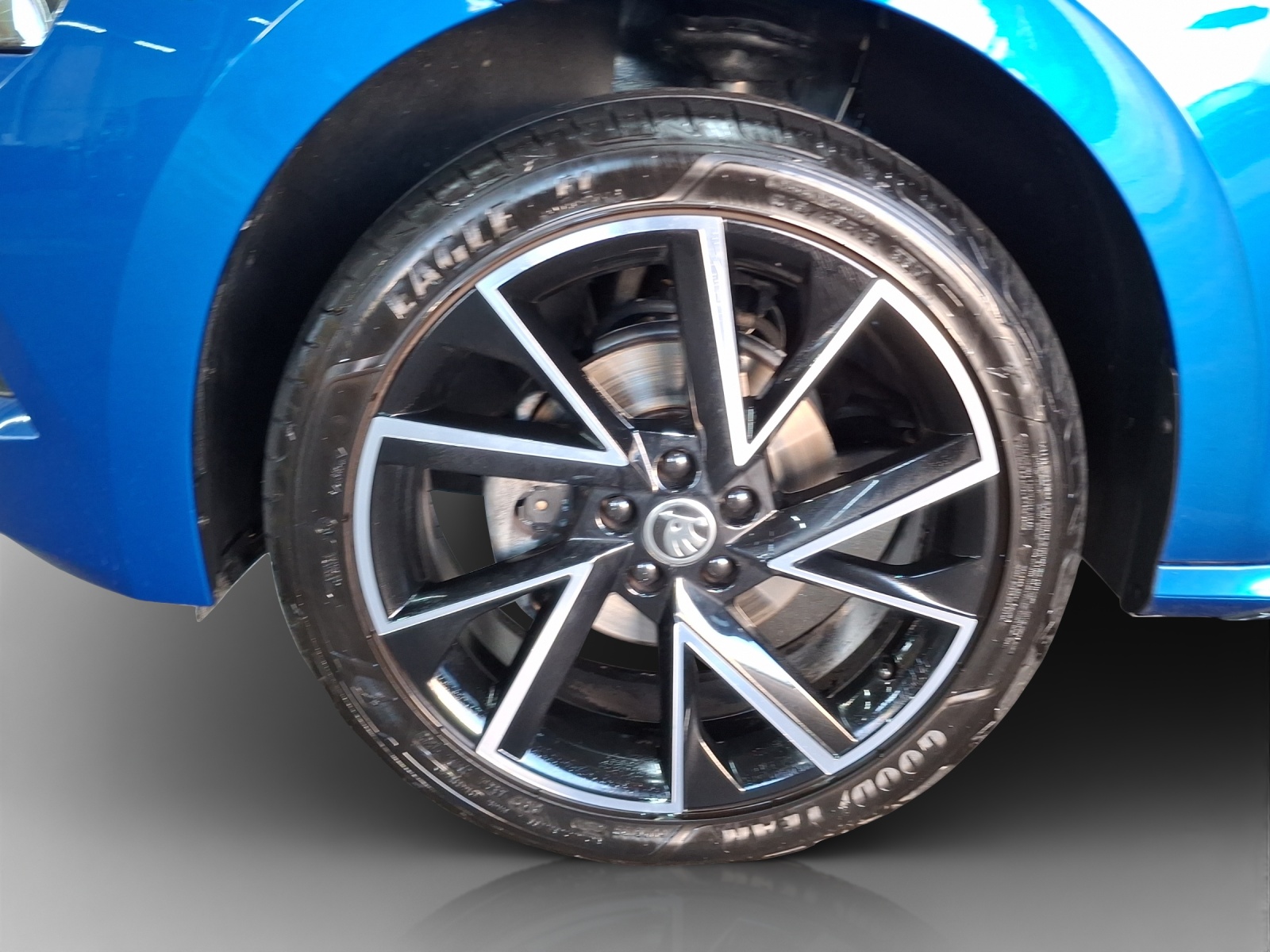 SKODA Kamiq 1.0 TSI Monte Carlo DSG-image-14