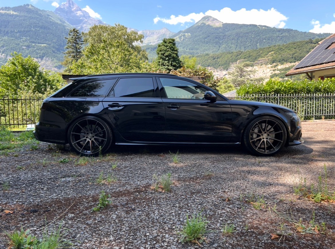 AUDI RS6-image-0