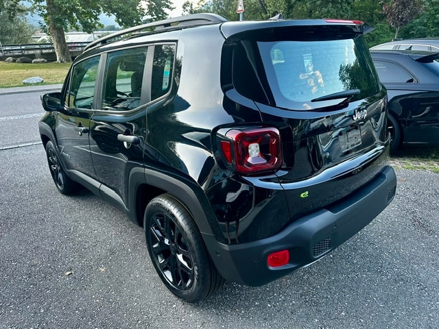 JEEP Renegade 1.5 MHEV Summit-image-4