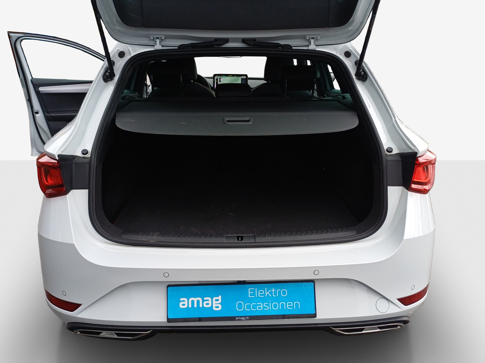 SEAT Leon ST 1.5 eHybrid pHEV DSG FR-image-13