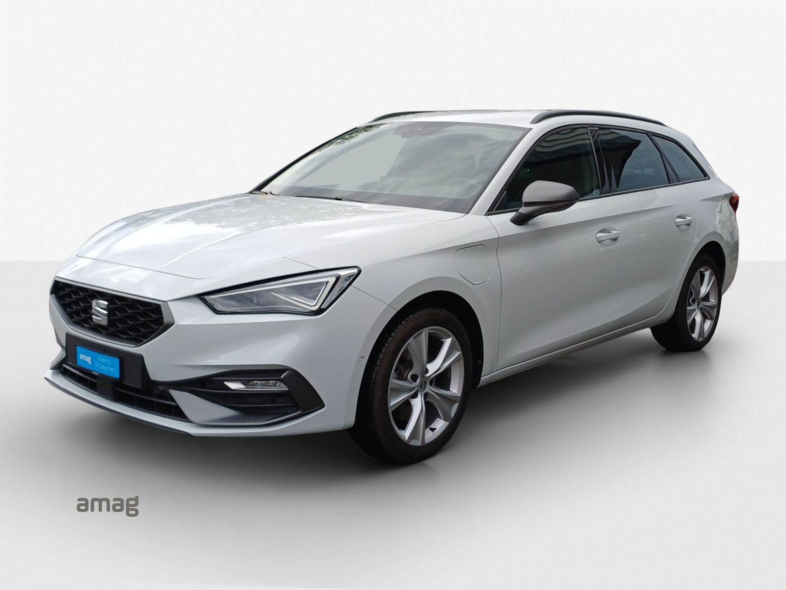 SEAT Leon ST 1.5 eHybrid pHEV DSG FR-image-0