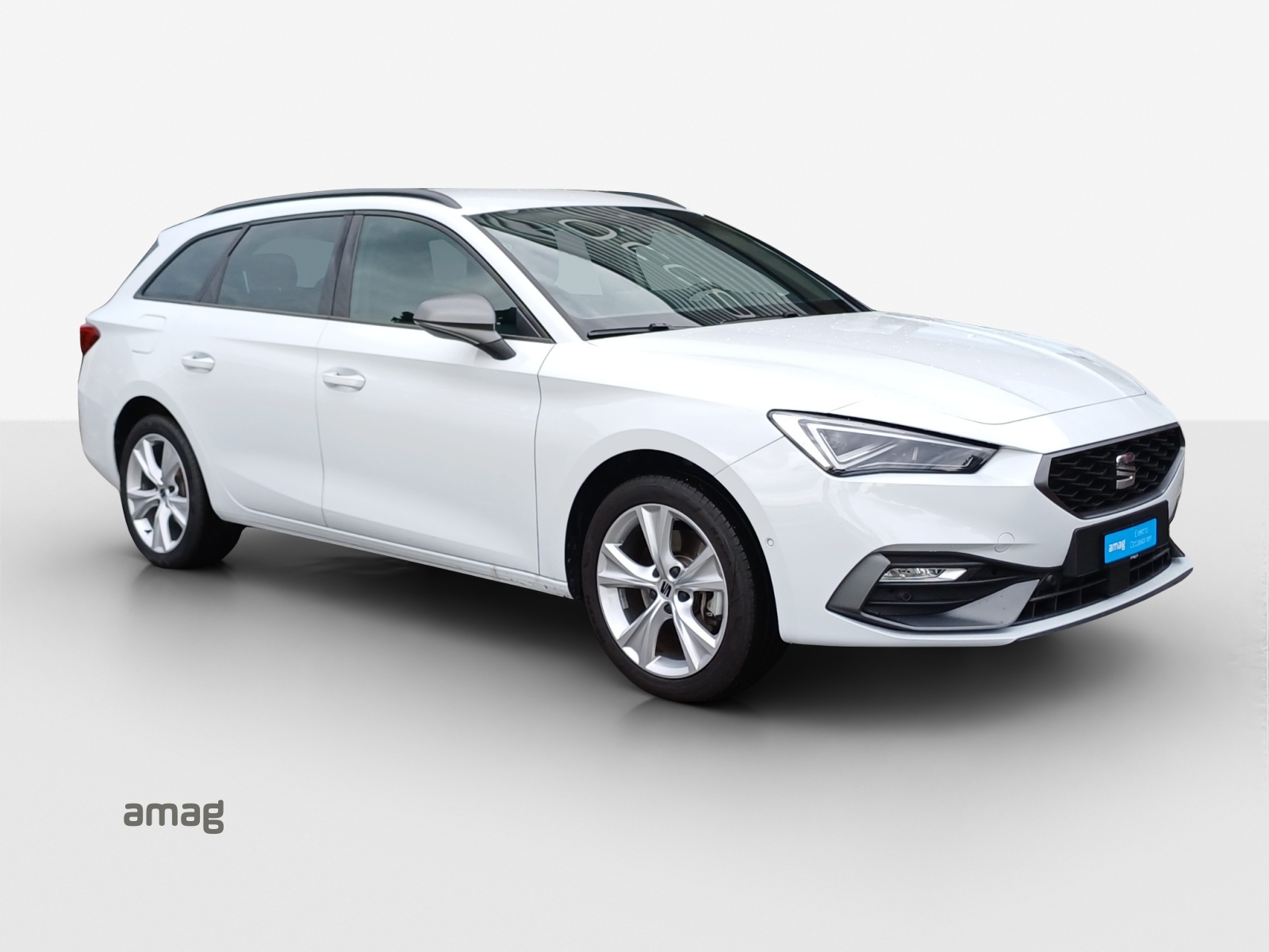 SEAT Leon ST 1.5 eHybrid pHEV DSG FR-image-6