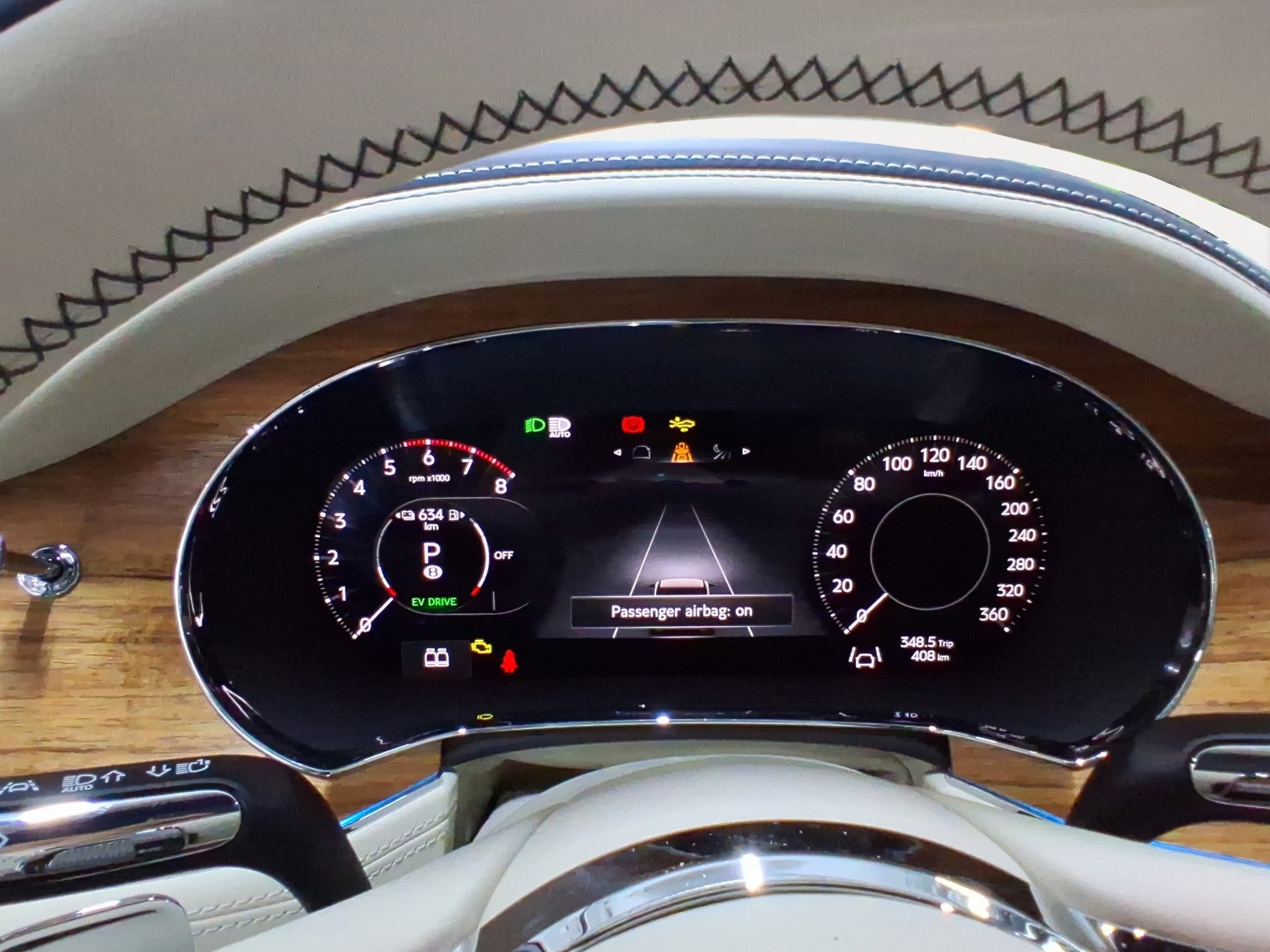 BENTLEY GTC Continental Azure 4.0 V8-image-4