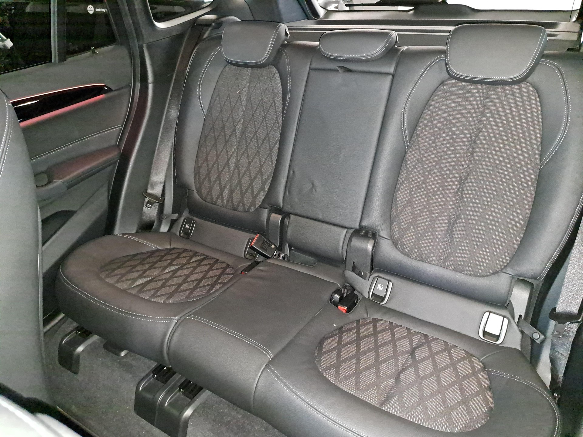 BMW X1 25d xDrive-image-9