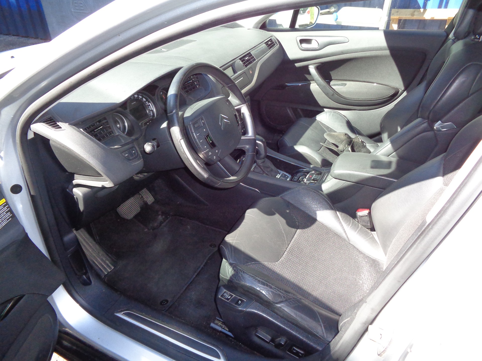 CITROEN C5 Tourer 2.7 HDi V6 Exclusive Automatic-image-5