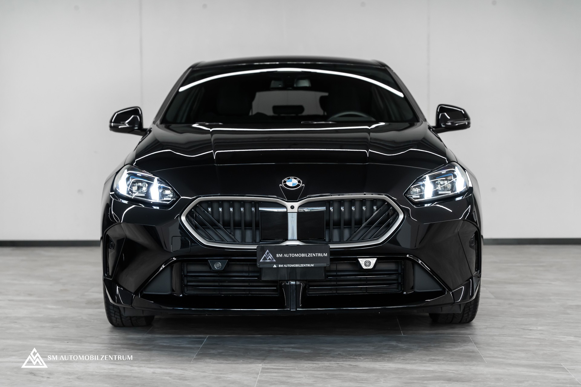 BMW 120d M Sport / Head-Up / Memorysitze / 360° / Iconic Glow-showroom-element-3