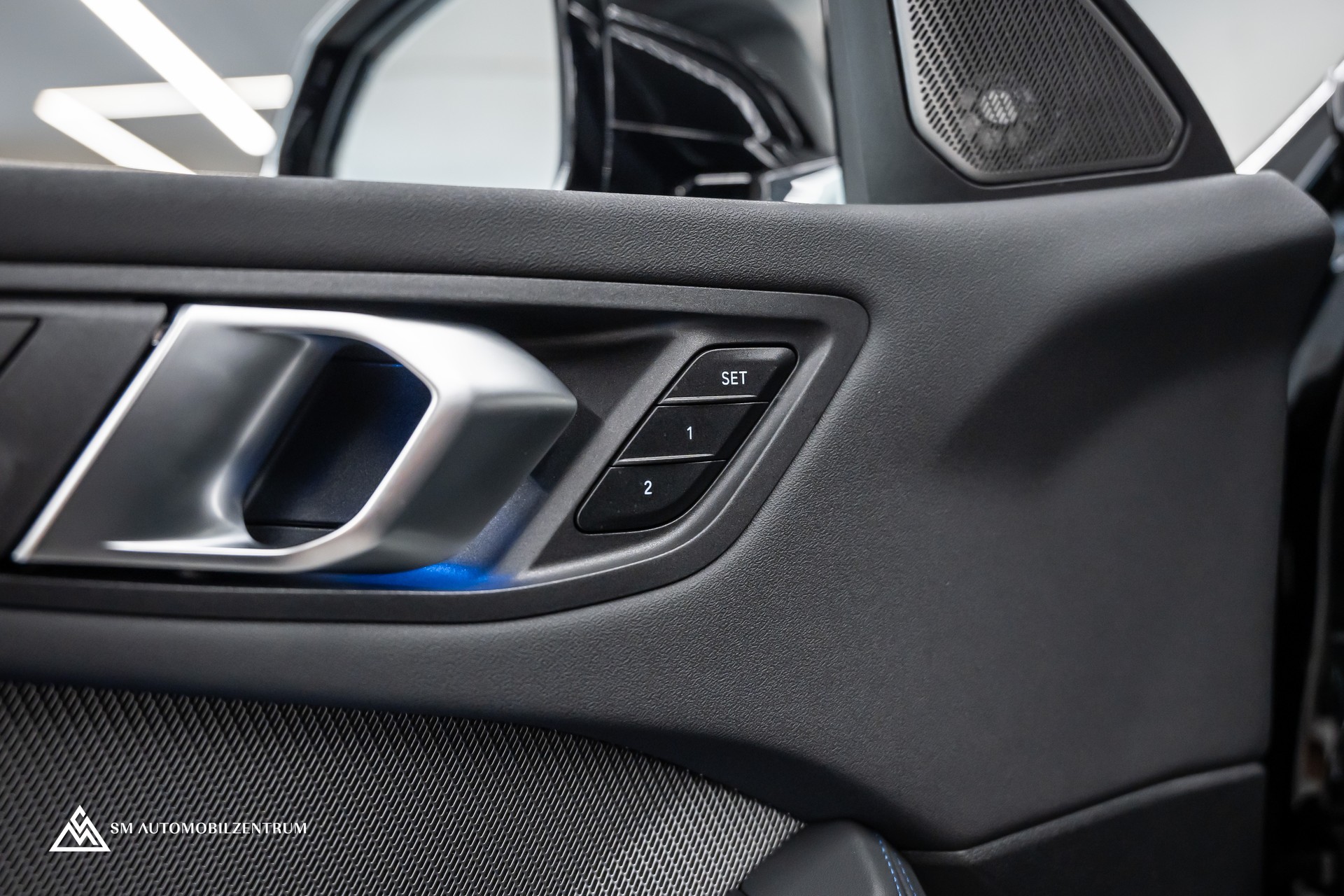 BMW 120d M Sport / Head-Up / Memorysitze / 360° / Iconic Glow-image-21