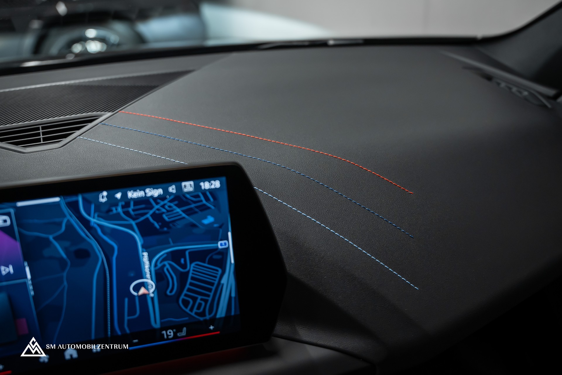 BMW 120d M Sport / Head-Up / Memorysitze / 360° / Iconic Glow-image-27
